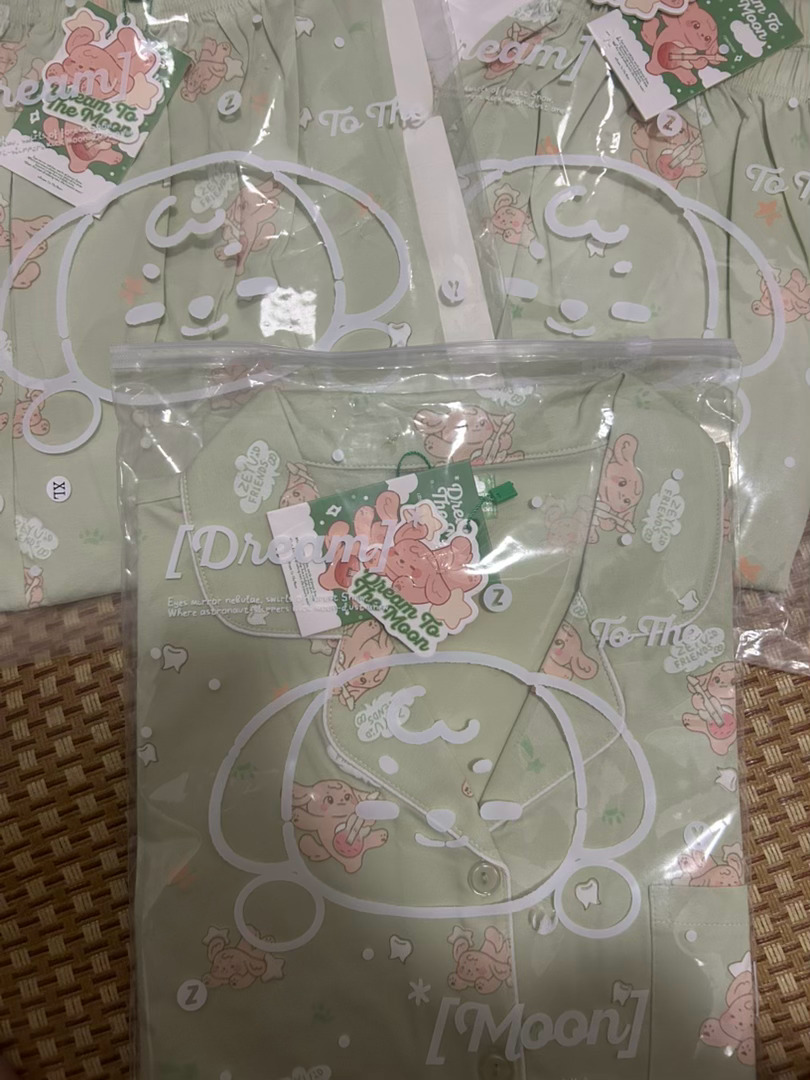 收到惹睡衣