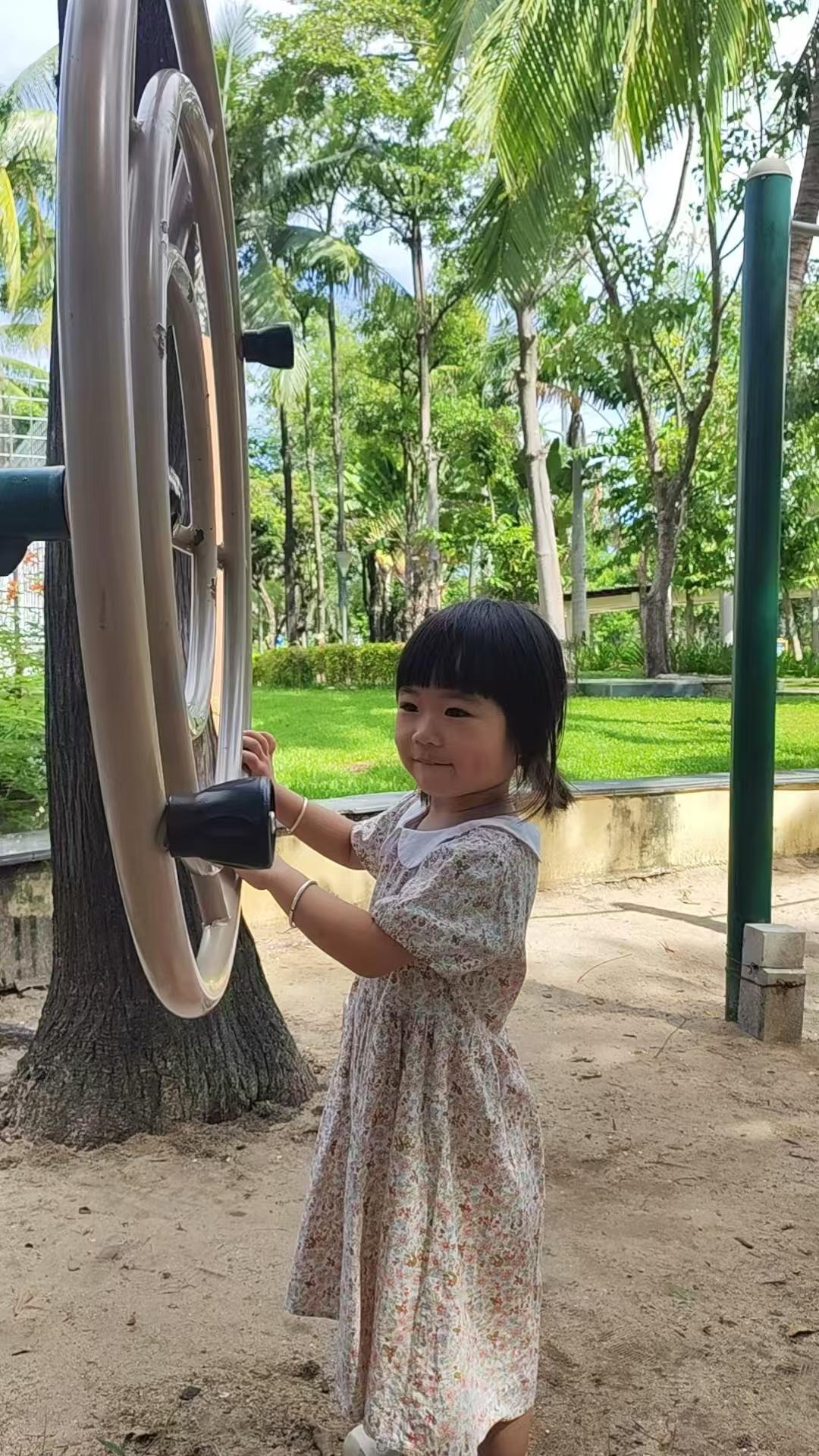 我平时都有记日记的习惯，这种习惯已保持好多年了！但是自从做头条自媒体后，时间都交