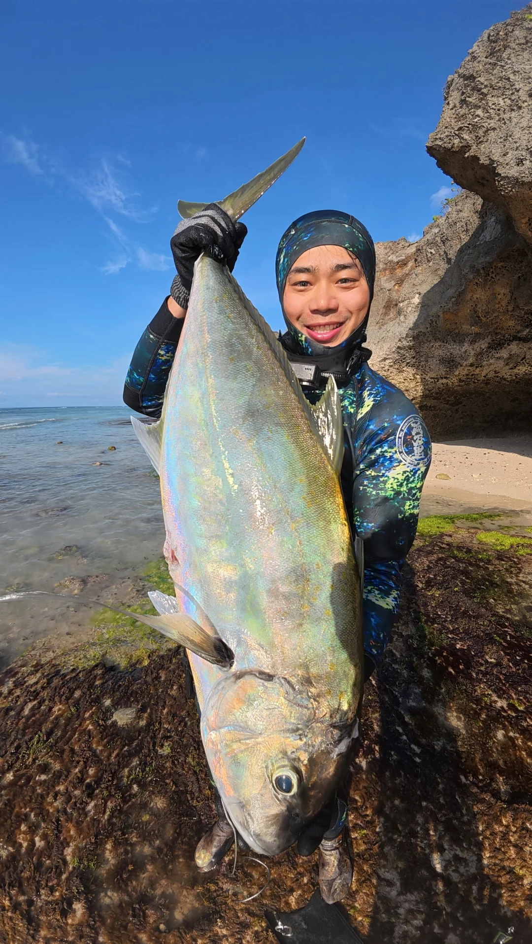 5小时飞行逃离带博主朋友实现海鲜自由咯！