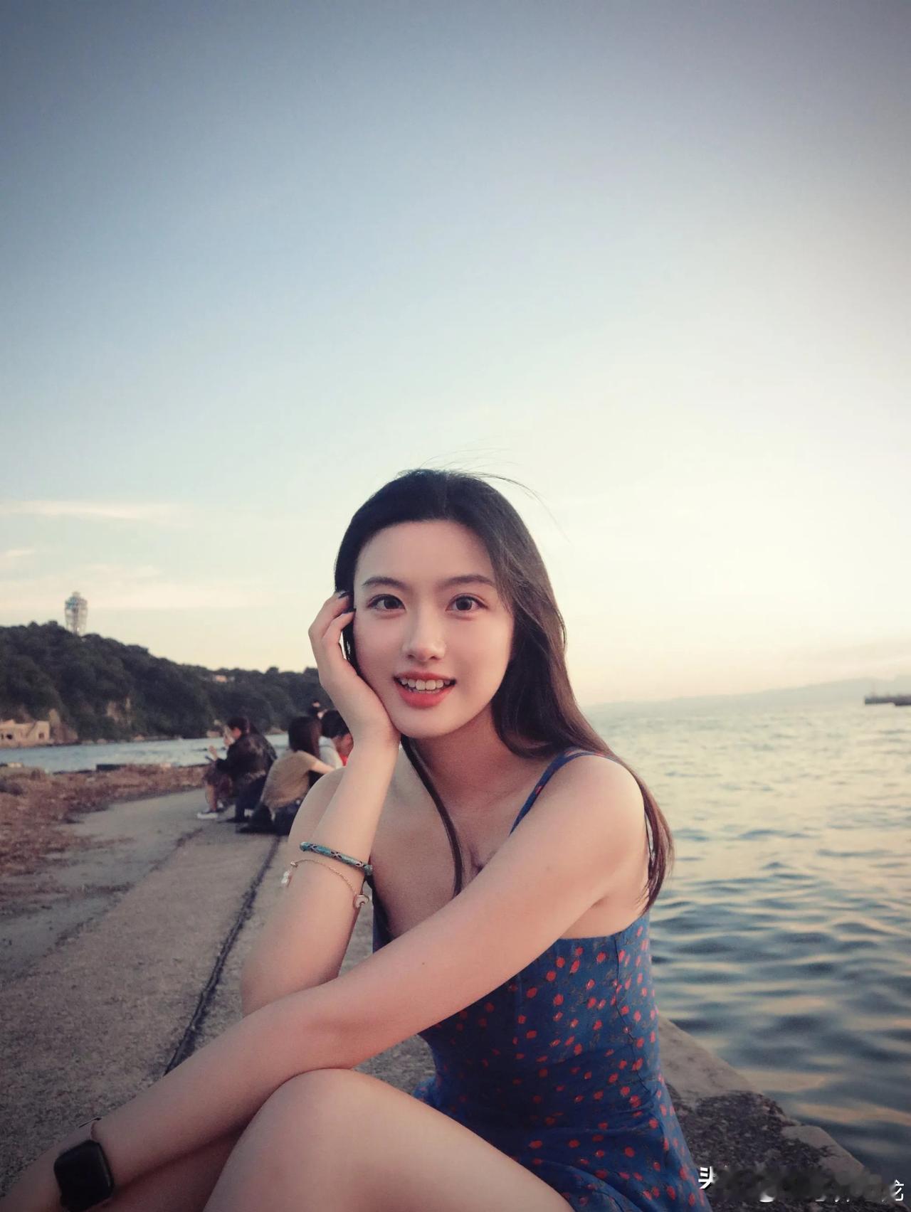 清新脱俗的女孩子是什么样子的呀哪种滤镜比较好呢？什么才是漂亮的女生 你见过最漂亮