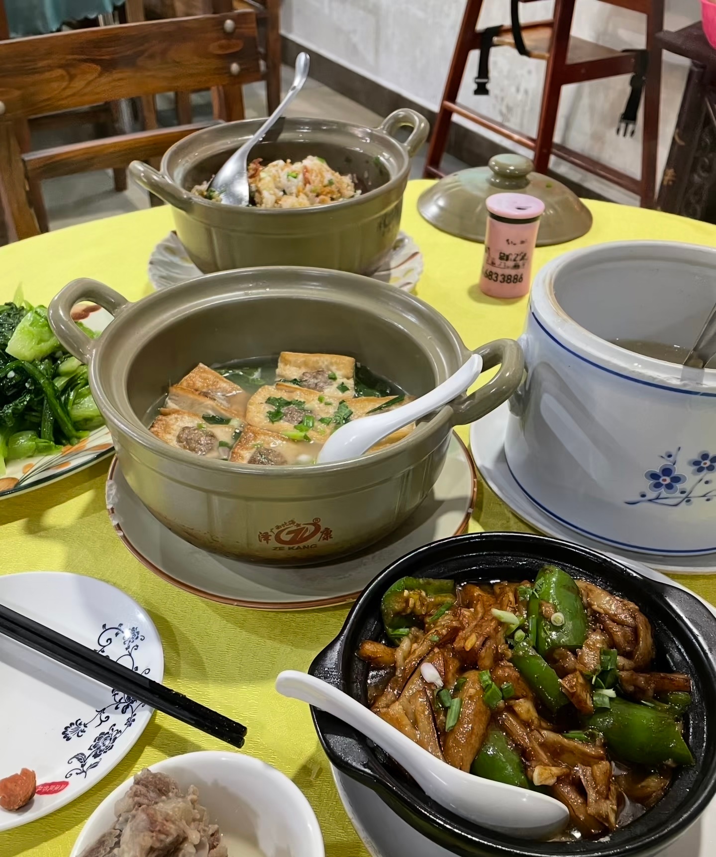 还是这些东西吃着舒服，兄弟们吃饭了吗，吃的啥发出来看看[嘻嘻]黄金原油喊单王-老