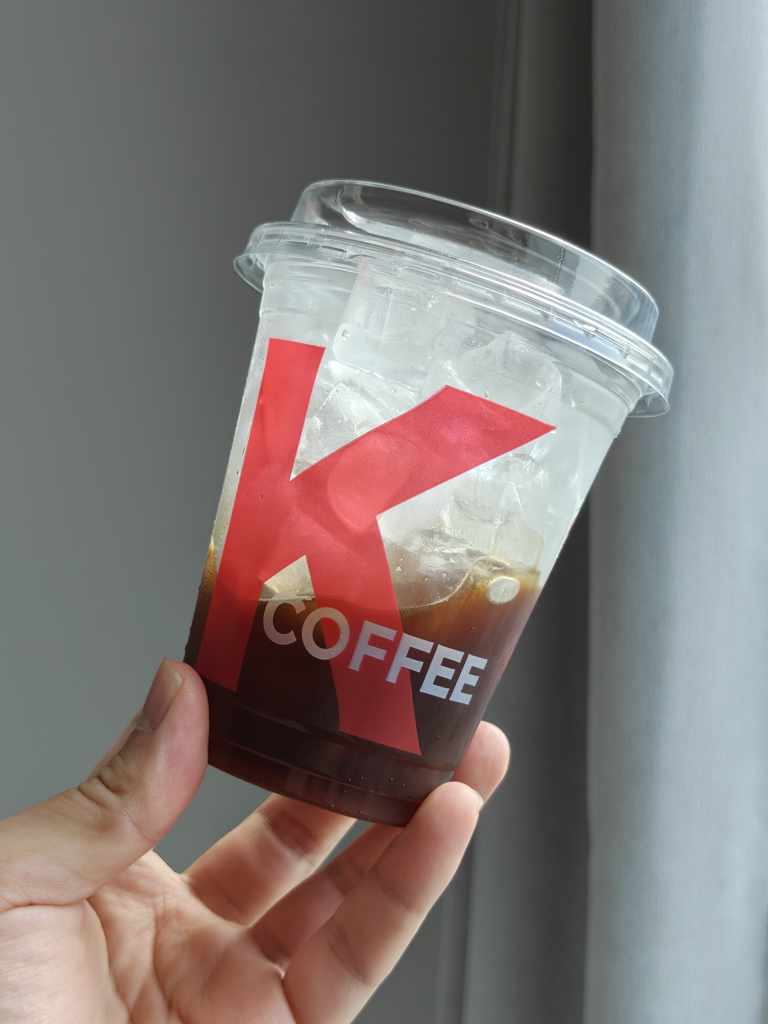陈本尼说K的咖啡不加水好喝，我试试，不好喝我就让他V我50 ​​​