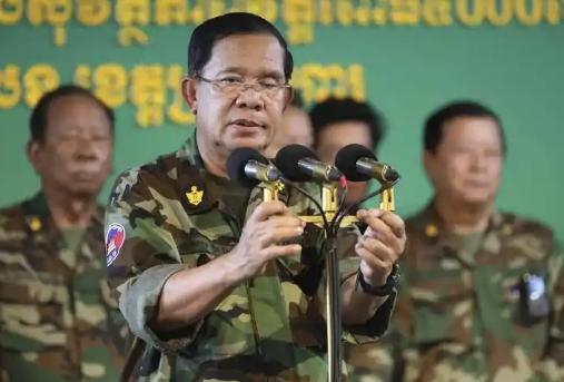 现在的泰柬冲突已经到了没有大国下场没法停止的地步，中国为什么不帮一下柬埔寨，因为