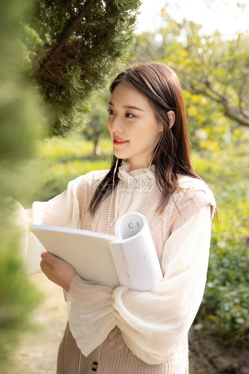 读书竟是最低成本的“命运突围”？一杯奶茶钱就能“借命”天才，这究竟是真是假？
“