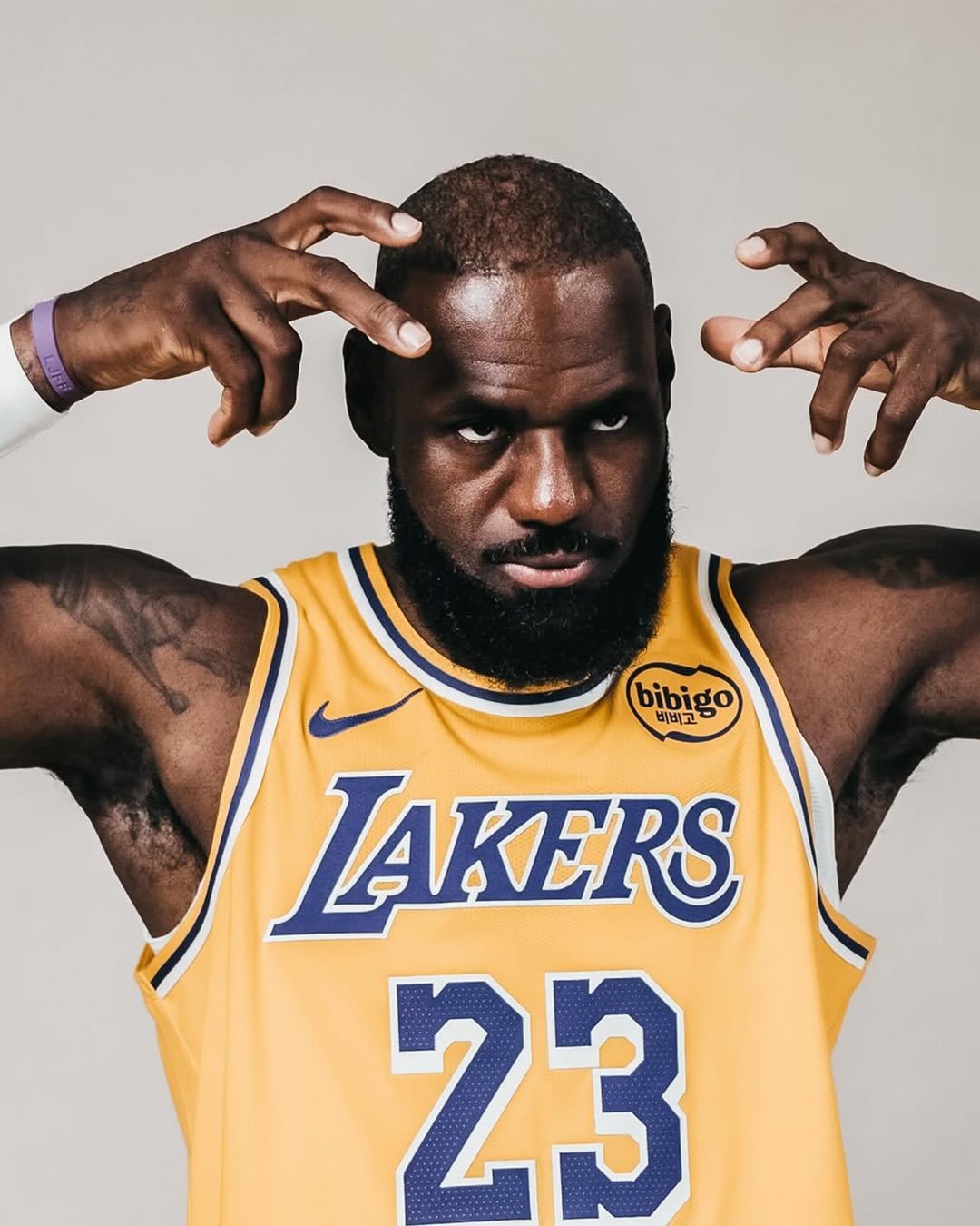 “珍惜本赛季剩下的每一场👑”詹姆斯