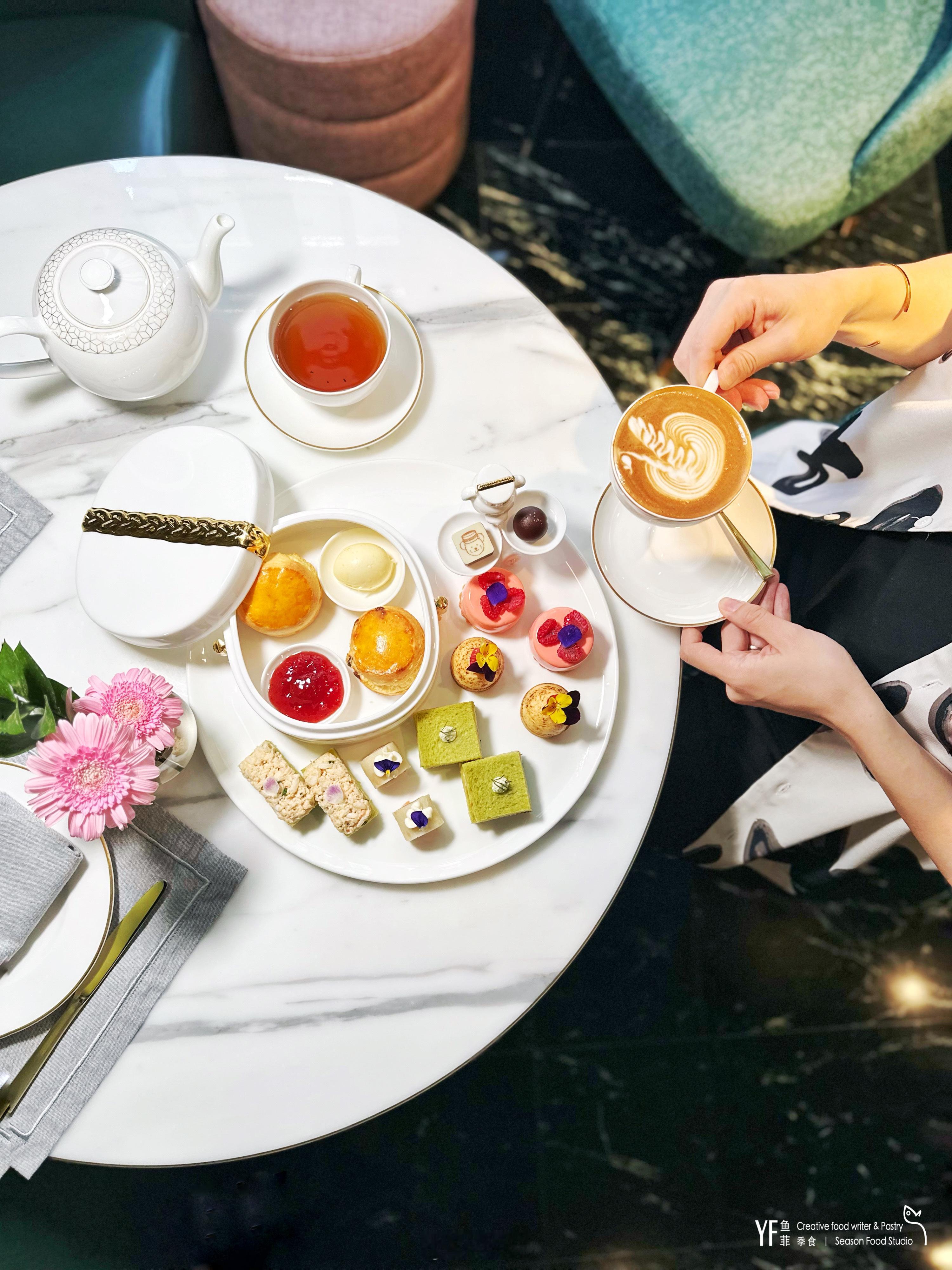 夏风几许撩人意，暮春等风也等你。还没好好享受春意，初夏已悄悄来到我们身边。最近种