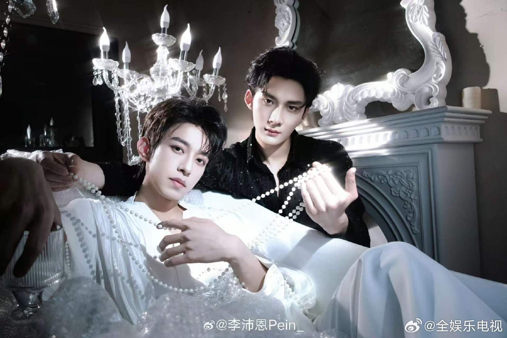 江衡李沛恩浴缸大片江衡李沛恩浴缸合照 哈哈哈我不中了，江衡李沛恩也拍了浴缸大片！