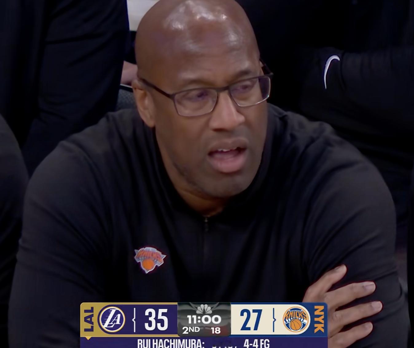 八村4中4，拿到9分了！尼克斯主教练，面露难色湖人vs尼克斯