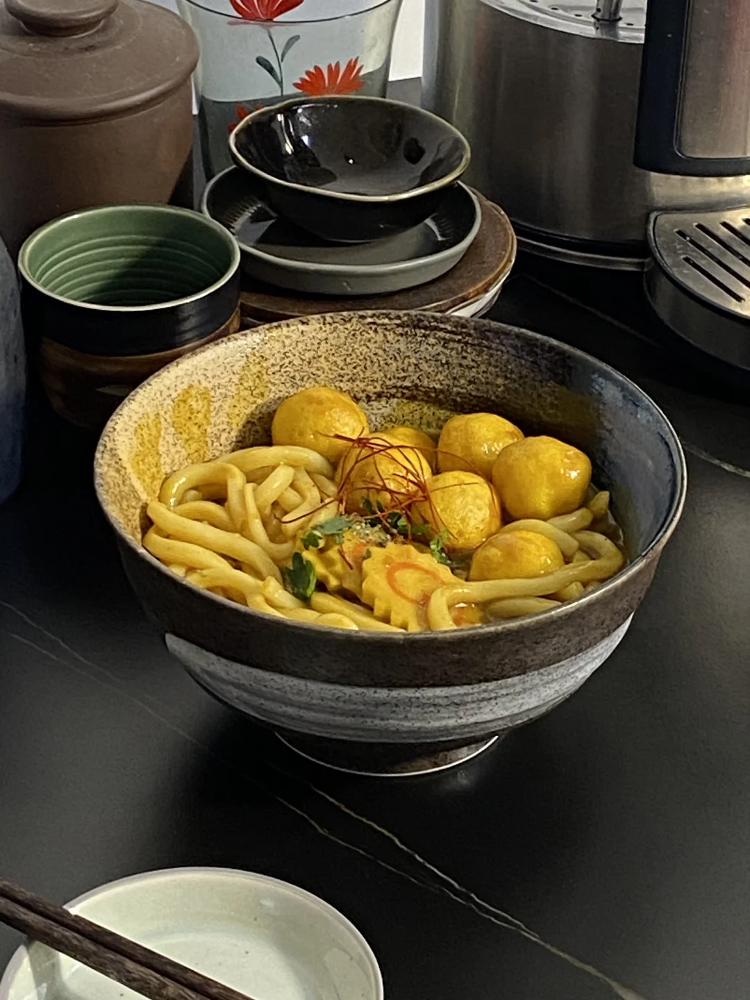 要一碗咖喱鱼蛋乌冬🥢