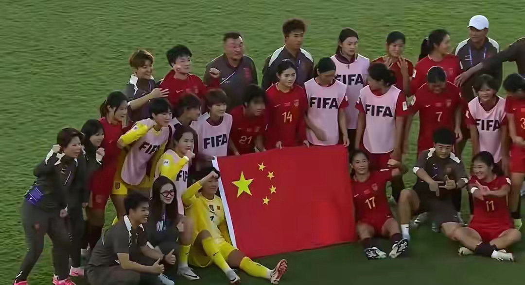 北京时间10月29日晚间，U17女足世界杯1/8决赛继续打响，多场生死对决陆续分
