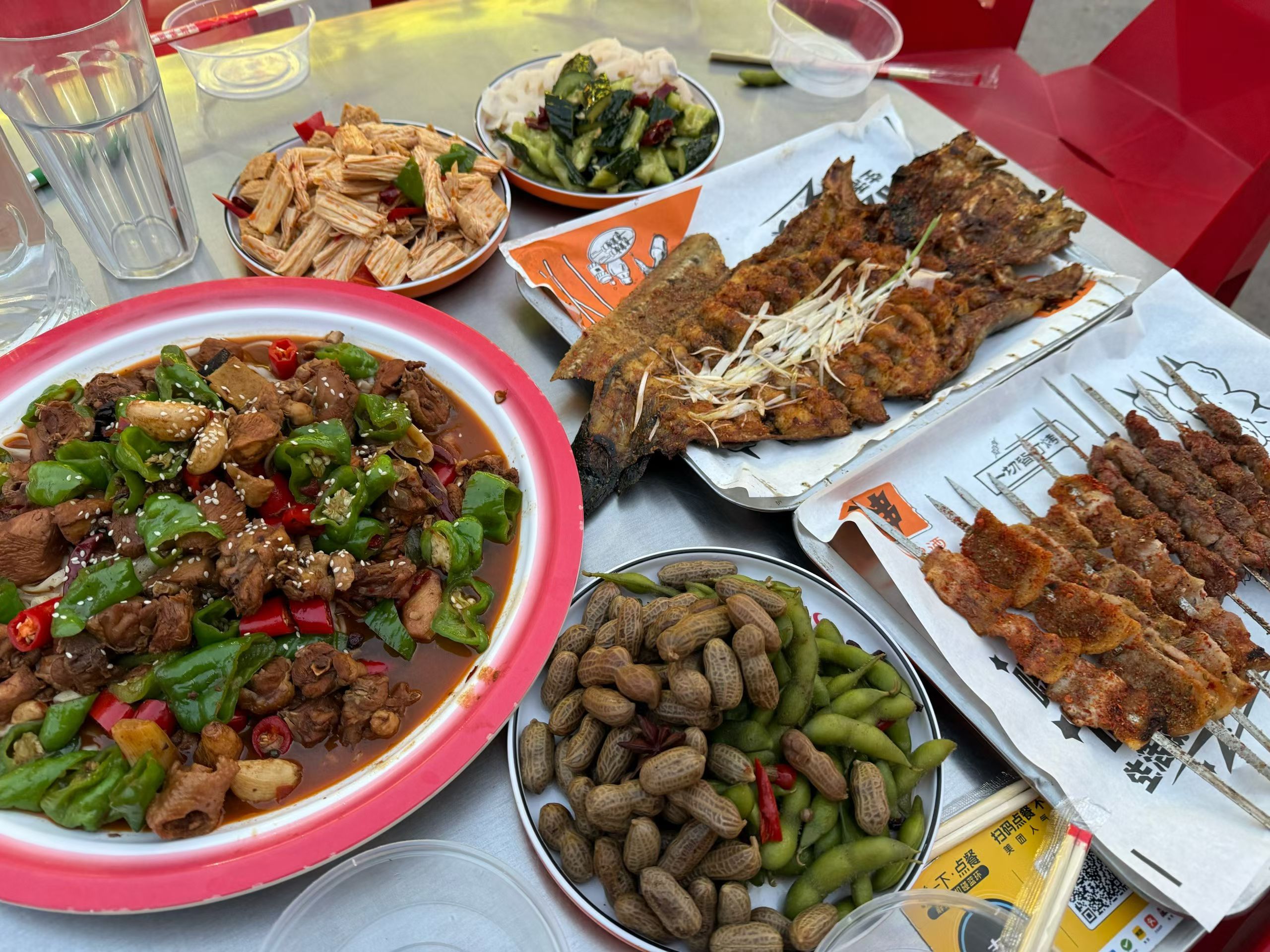 开开心心又一天，快快乐乐又一餐