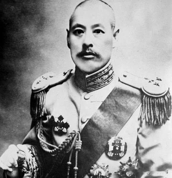 我祖籍山东蓬莱，就是今天烟台市的蓬莱区。祖籍蓬莱的历史名人大概有这么几位:
1.