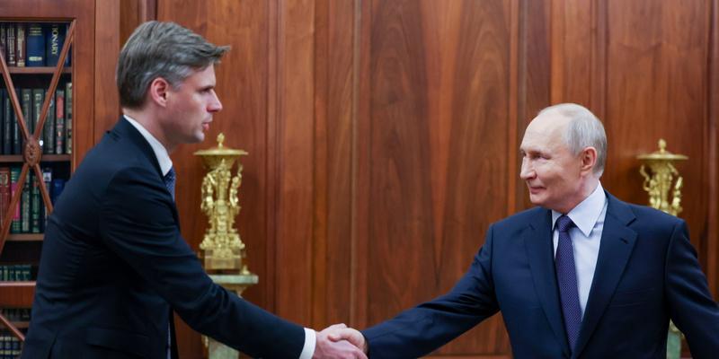 普京称俄罗斯部署新的低轨宽带通信星座是具有重要意义的事件。
发射当天乌克兰曾试图