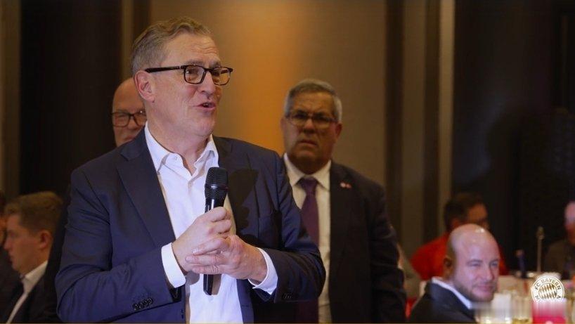 🎙️拜仁CEO——克里斯蒂安·德雷森在失利後，進行講話：“我憑著遙遠的記憶在谷