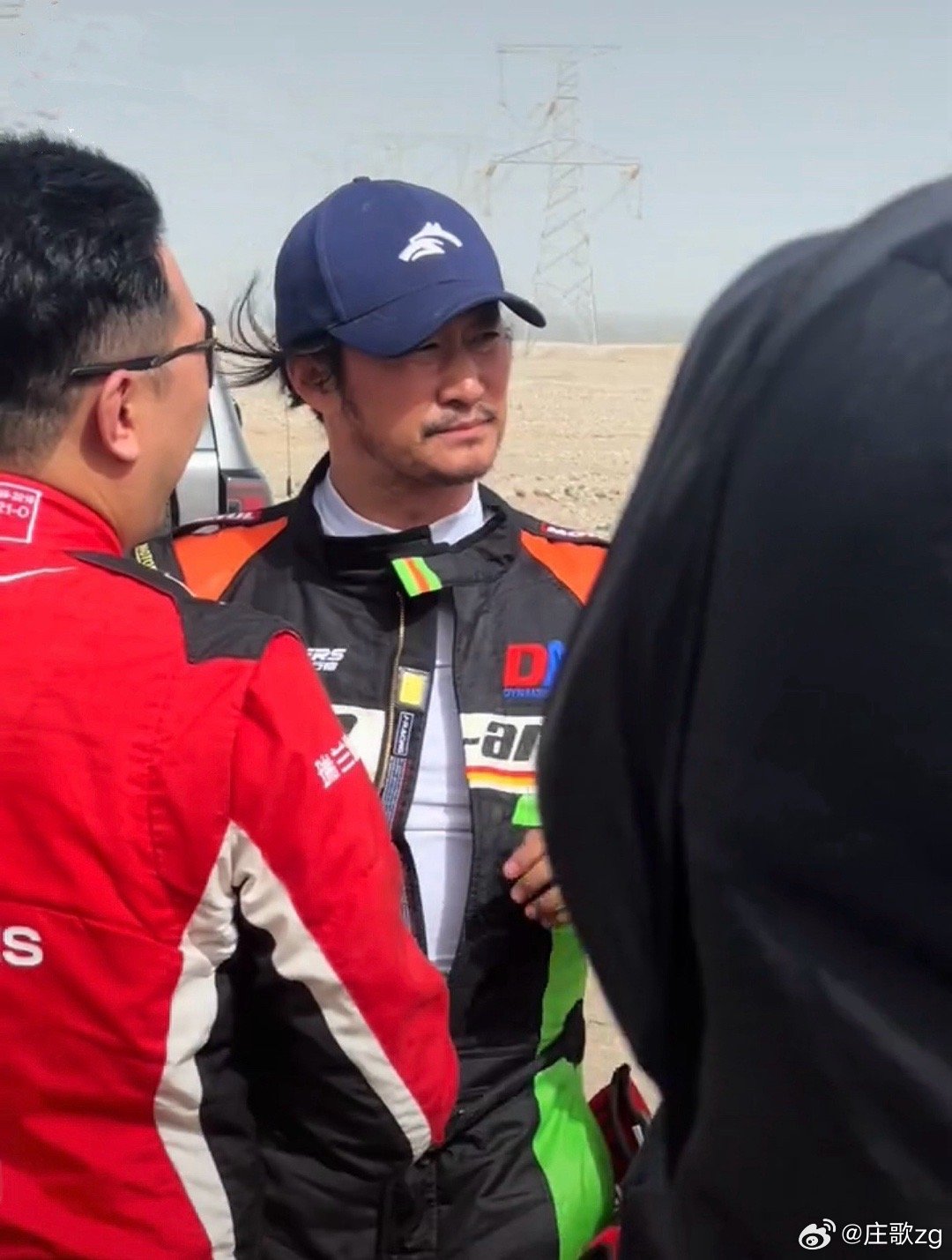 哇哦抓到吴京也在阿克苏参加环塔拉力赛[666]中国环塔国际拉力赛 ​​​