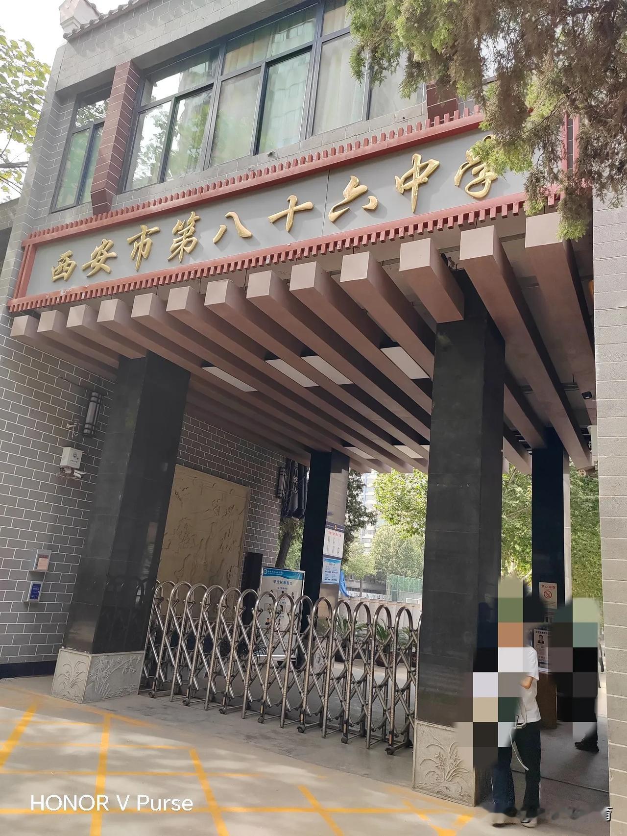 今天是2025年5月8日，高一儿子下午看考场，明天在家复习，5月10日下午4点半