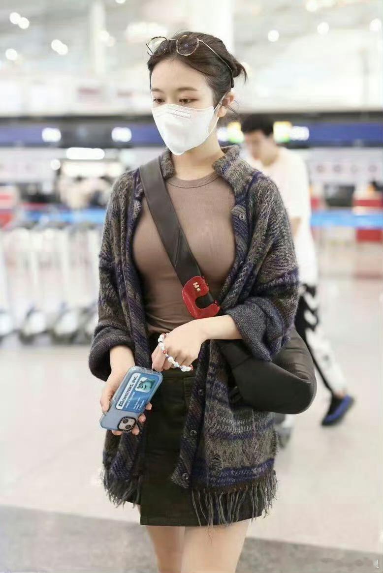 李兰迪 少女时期的生长痛终于结束了李兰迪长大了 ​​​