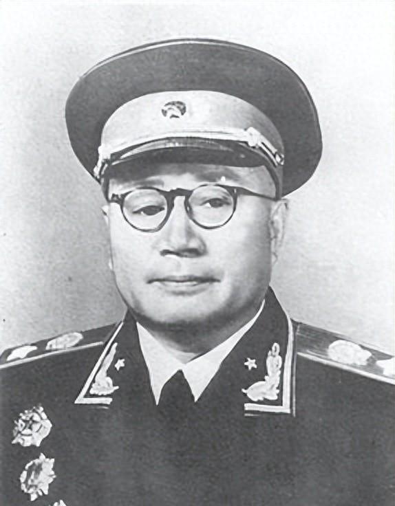 刘伯承在军队总部当众揭朱德的短，回忆曾经朱老总被他打得狼狈逃跑的往事，你知道吗？