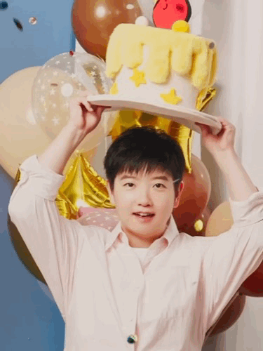 漂亮小莎好可爱🎂 ​​​