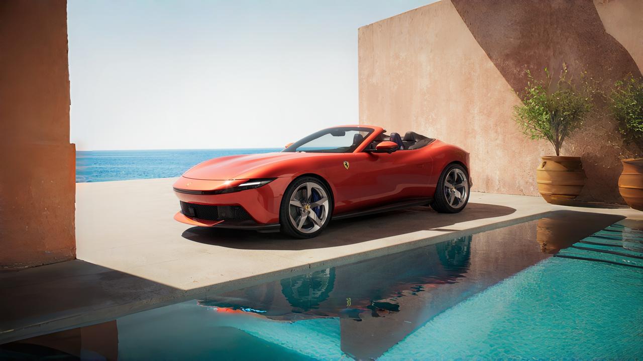 近日，法拉利发布了全新Amalfi Spider。新车承袭了Amalfi的车身比