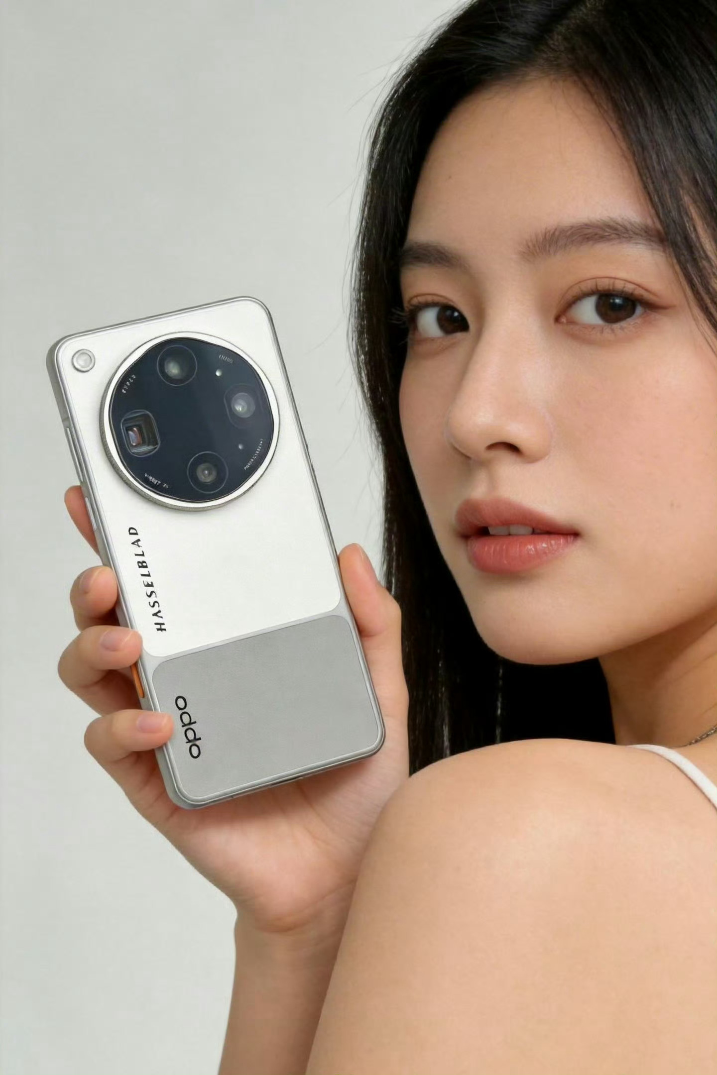 这是OPPO Find X9 Ultra吗？真假的，颜值可以啊，什么时候出？多少