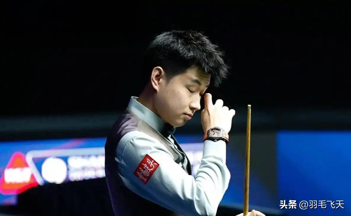 赵心童头脑发热惨遭绝杀
北京时间1月16日凌晨，2026年斯诺克大师赛1/4决赛