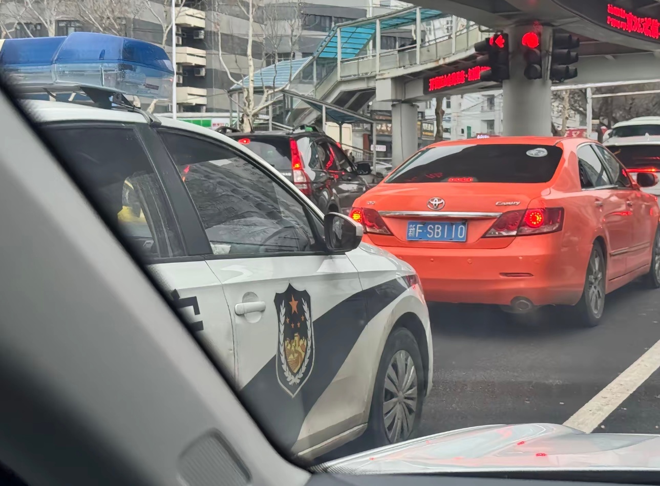 哈哈哈哈，这也太狂了