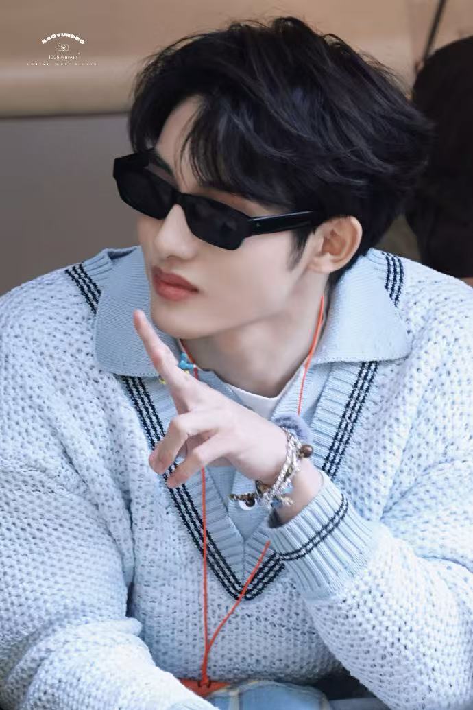 董思成主动报备未婚无子 谁懂啊董思成这个自我介绍太有梗了，从星座血型到会不会做饭