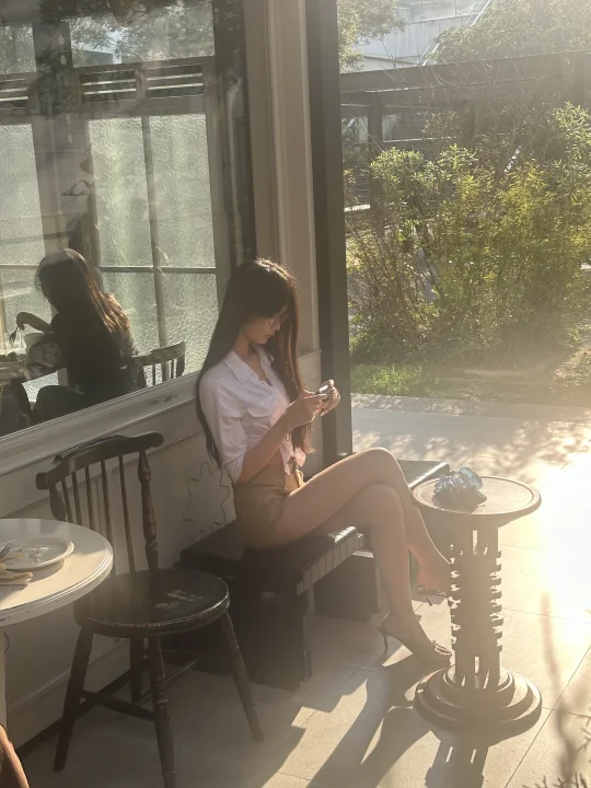 哈喽哈喽本人来啦