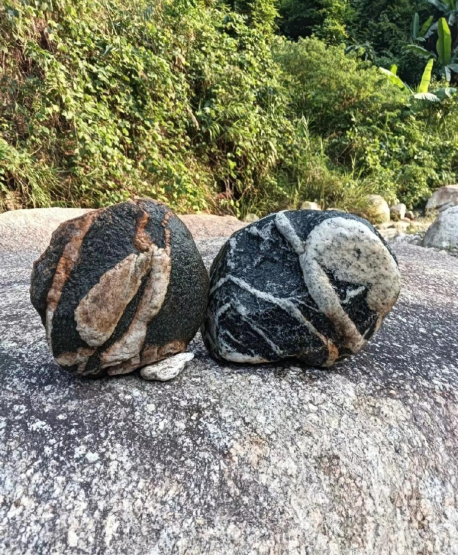 独一无二的石头图景!
你也有这样的石头吗？