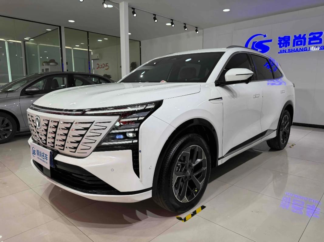 2026年关注车型：长安新款CS75PLUS
全面混动化大势下，新款的CS系列肯