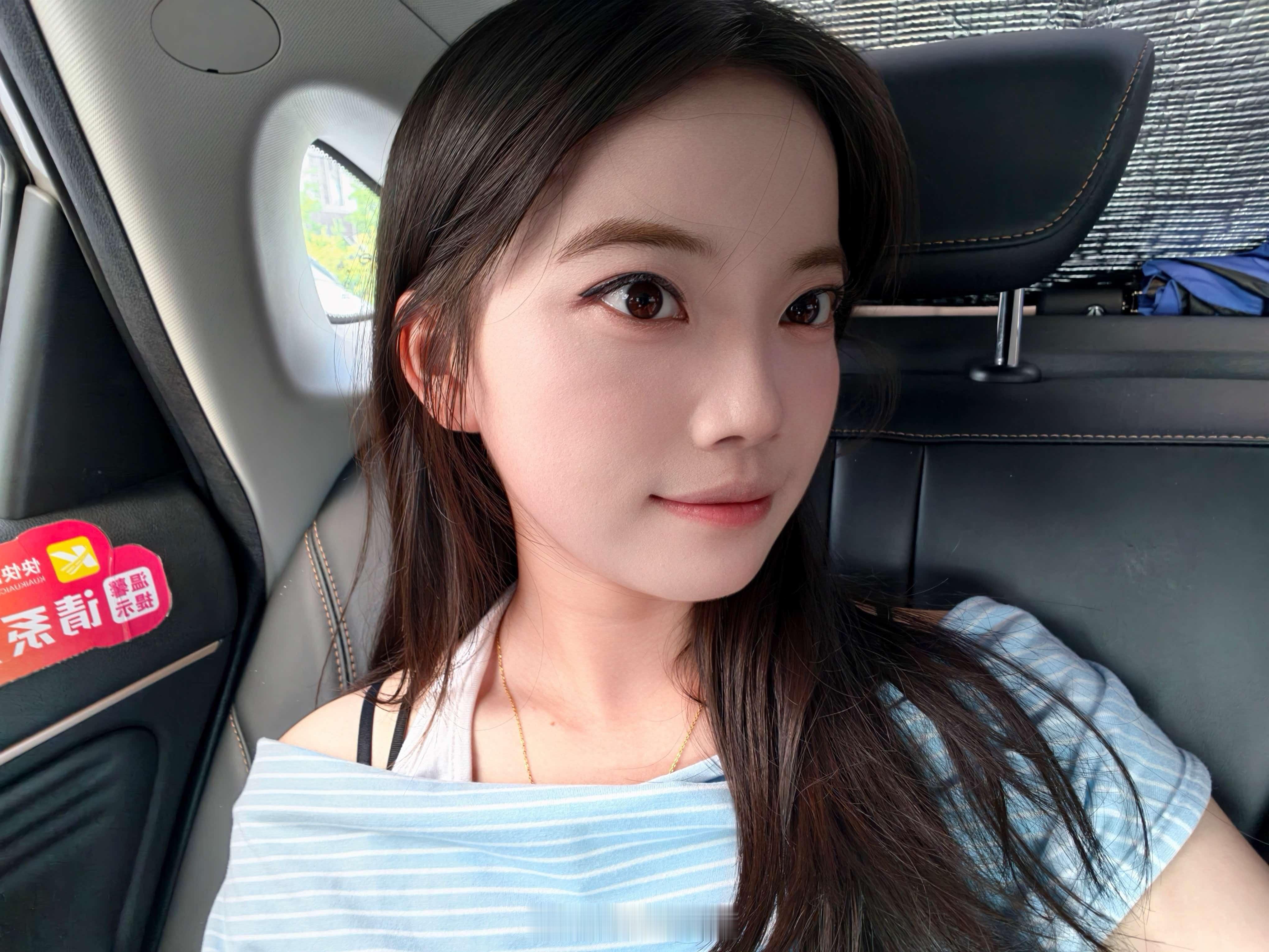 出门啦，来猜猜我去干啥，猜对没有奖励哈