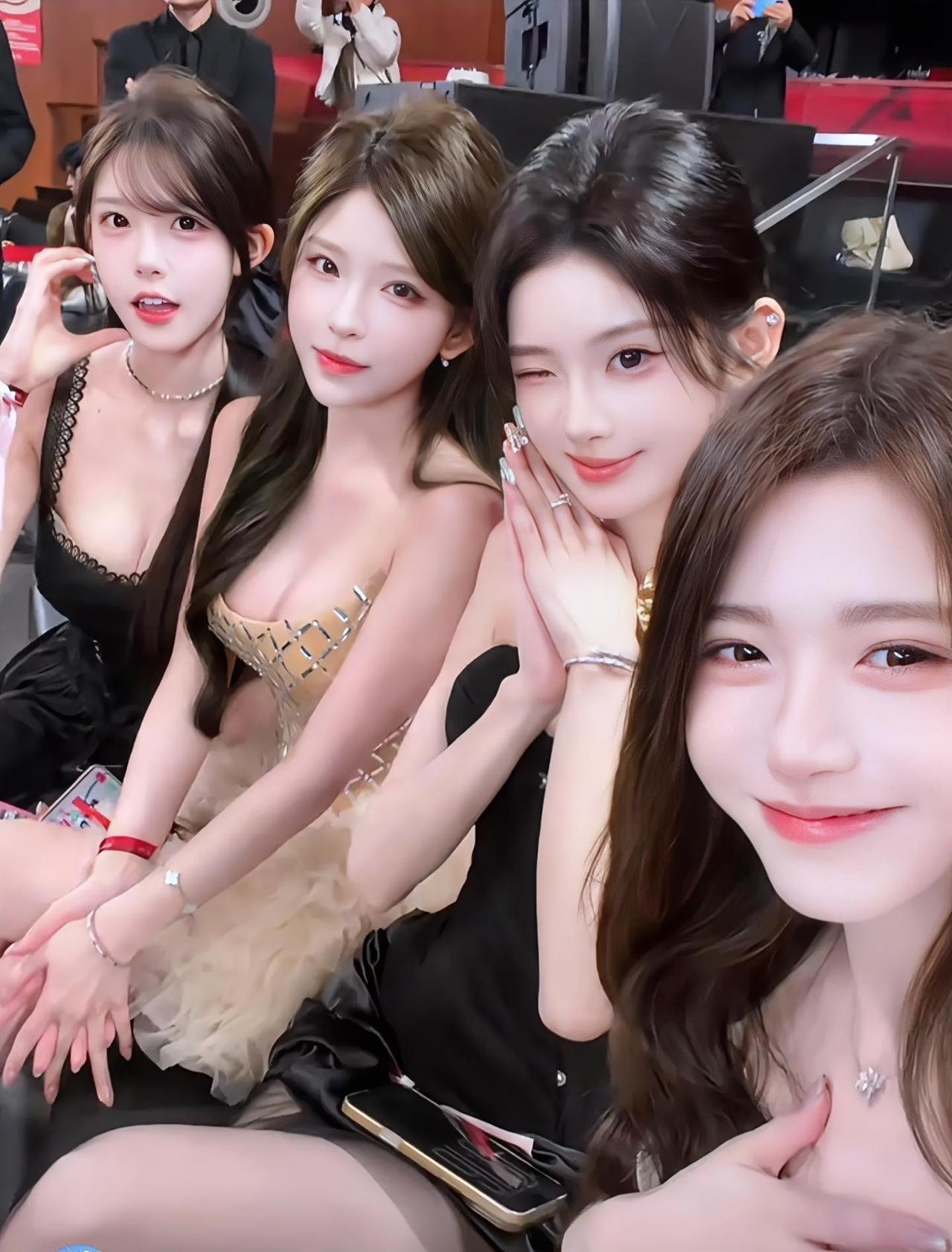 红毯上的“颜值盛宴”：当审美同质化成为新的流量密码
 
这张红毯同框照里，四位女