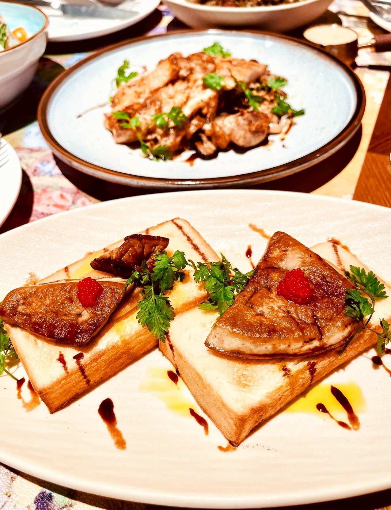 带女朋友来这过生日被夸爆了！🔥噂嘟绝绝
💥一进门就感受到浓浓的浪漫气息！满屋