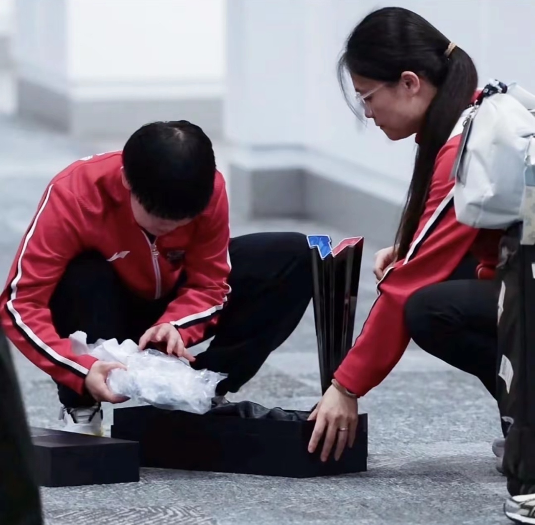一点一点包起来都是莎莎好不容易拿到的 