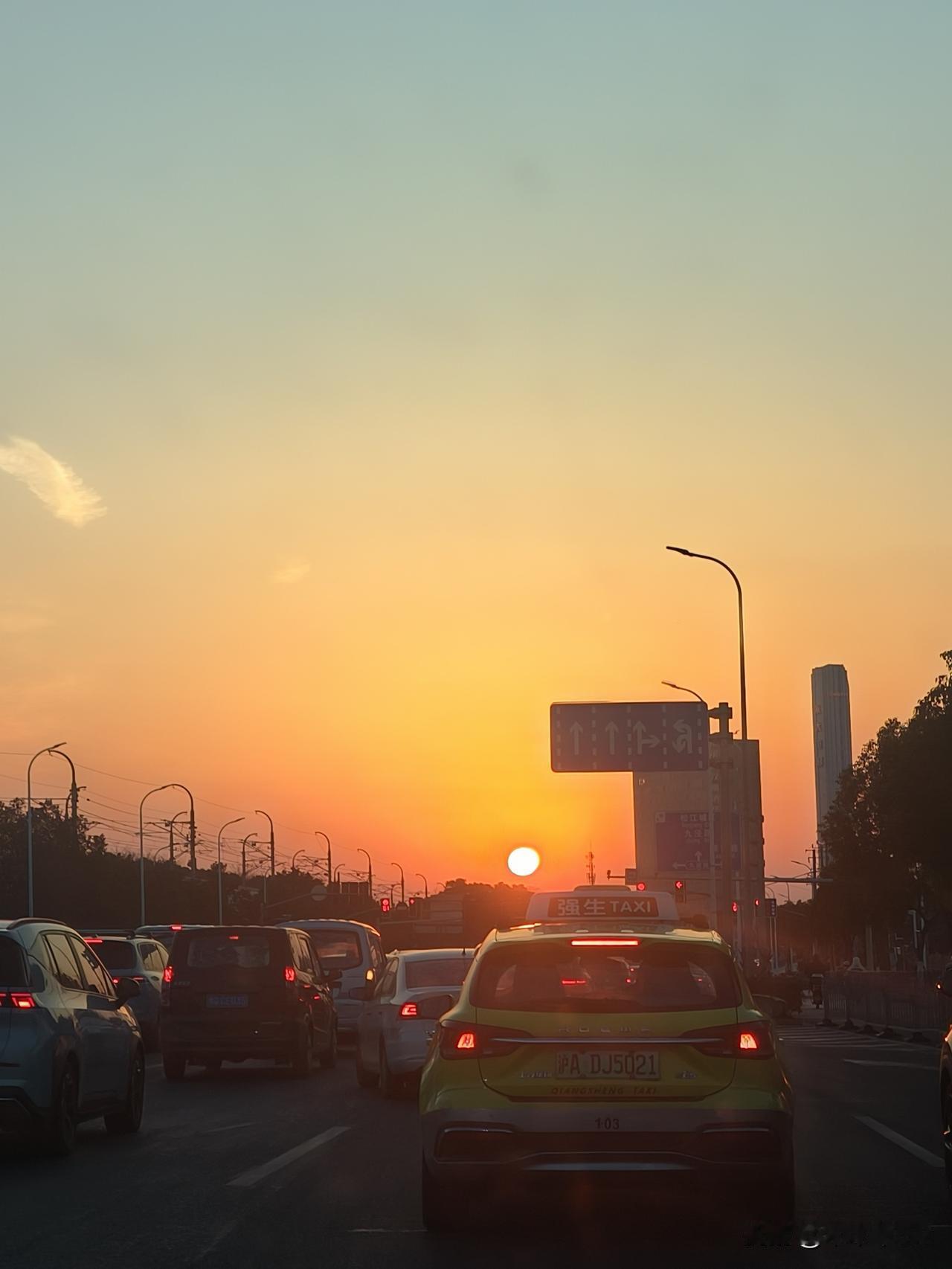 下午不看了，我以后基本只做上半场。[呲牙][呲牙][呲牙]