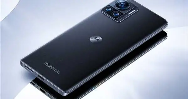 moto X40预热，将争夺高通骁龙8 Gen2首发权