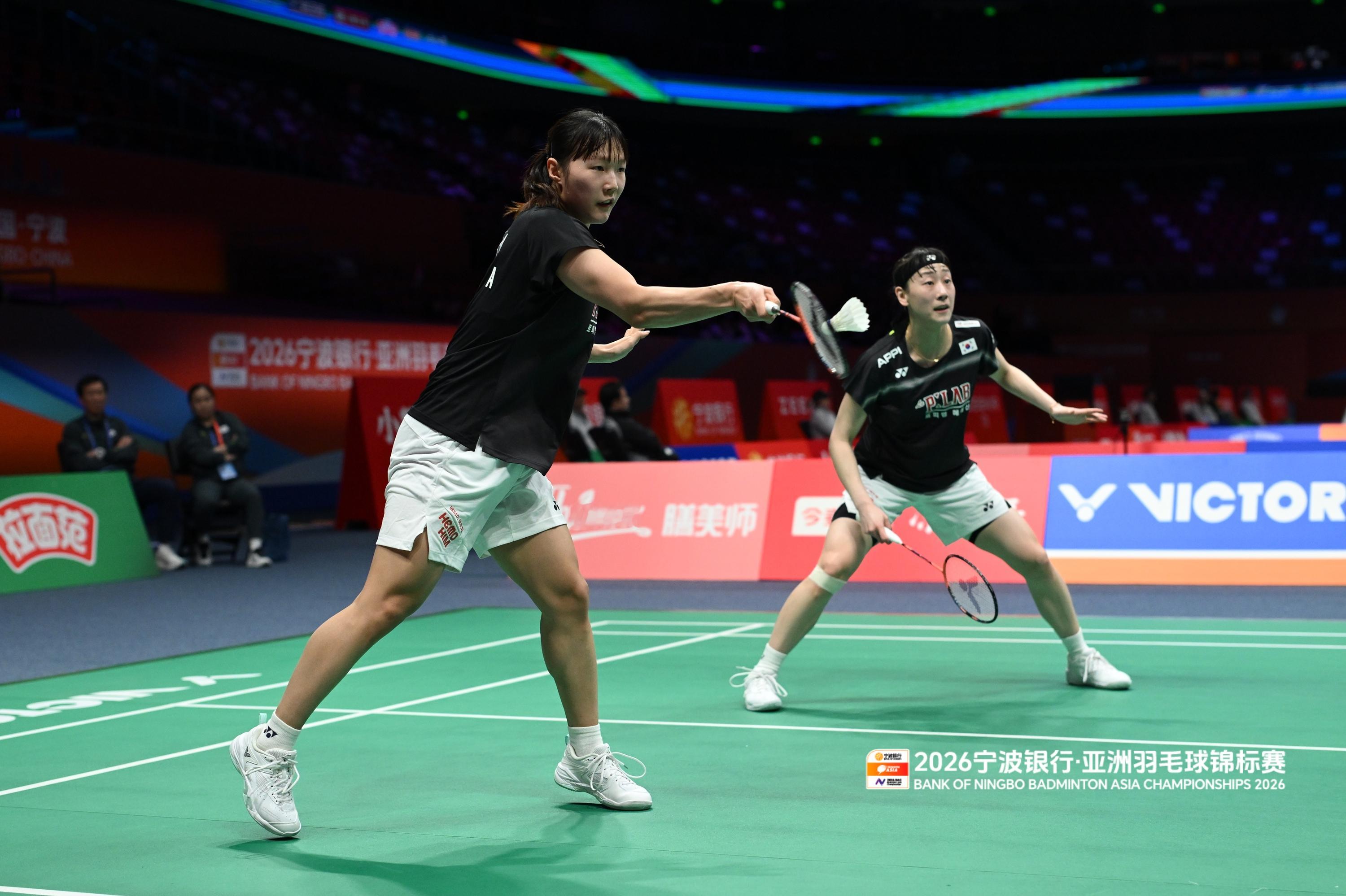 白荷娜/李绍希🇰🇷 21-13、21-8 许雅晴/宋祐媗2026年羽毛球亚锦