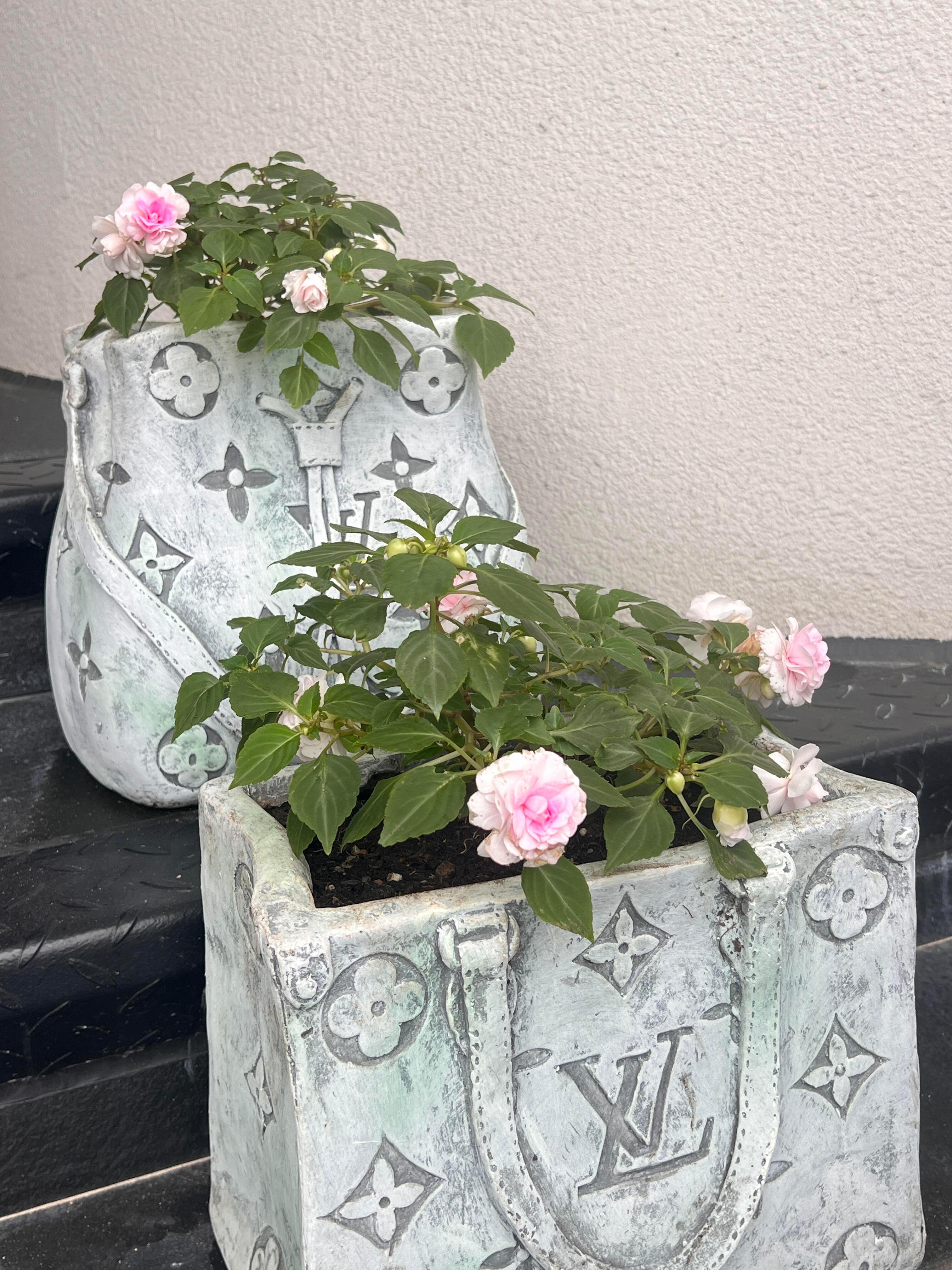 接住风与温柔,好好生活,慢慢开花。 