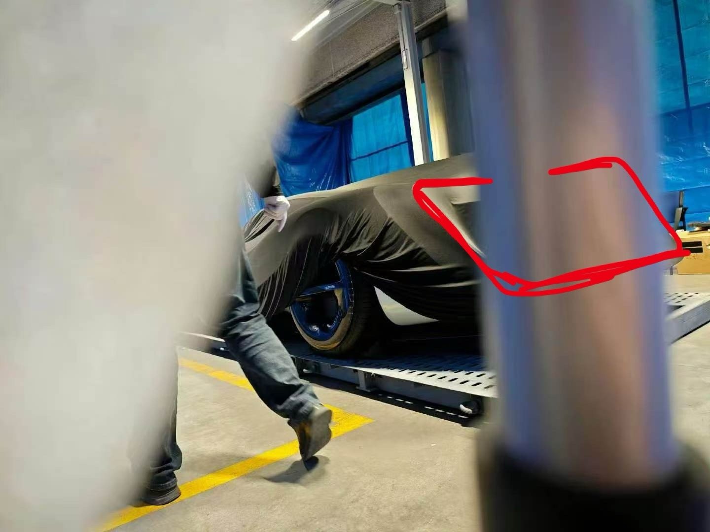 打眼一看以为是个MPV之类的车型，仔细一琢磨感觉是这个VGT的屁股啊 