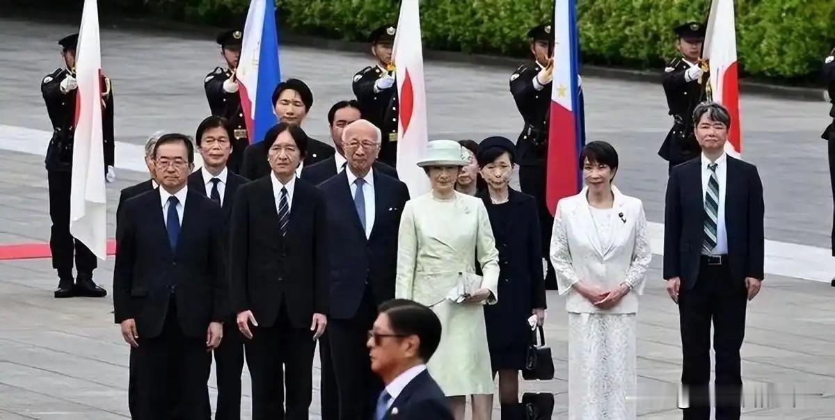 很多人的分析都错了，包括岛内很多政治人物都分析错了，日本不是台岛绿营和台湾的庇护