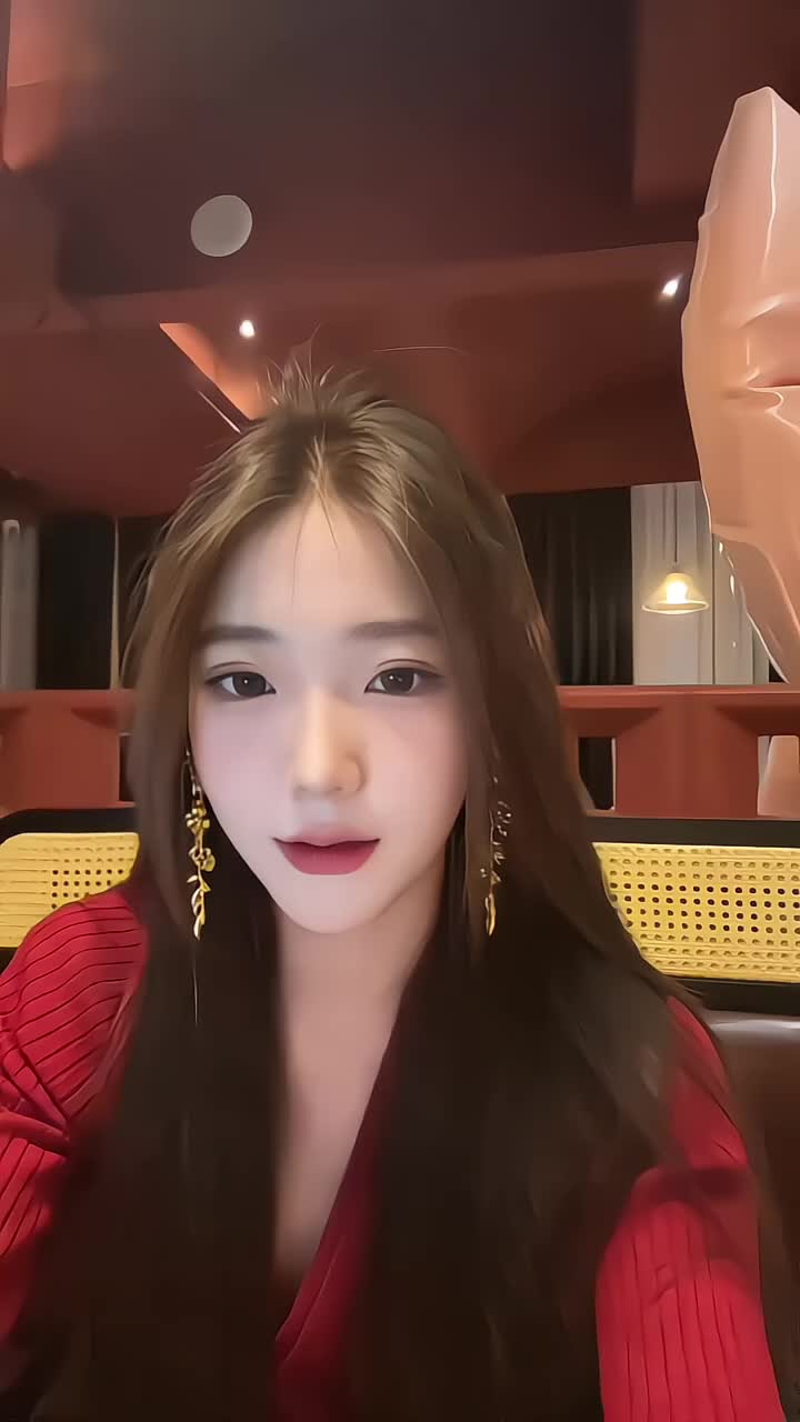 相见时难别亦难，东风无力百花残