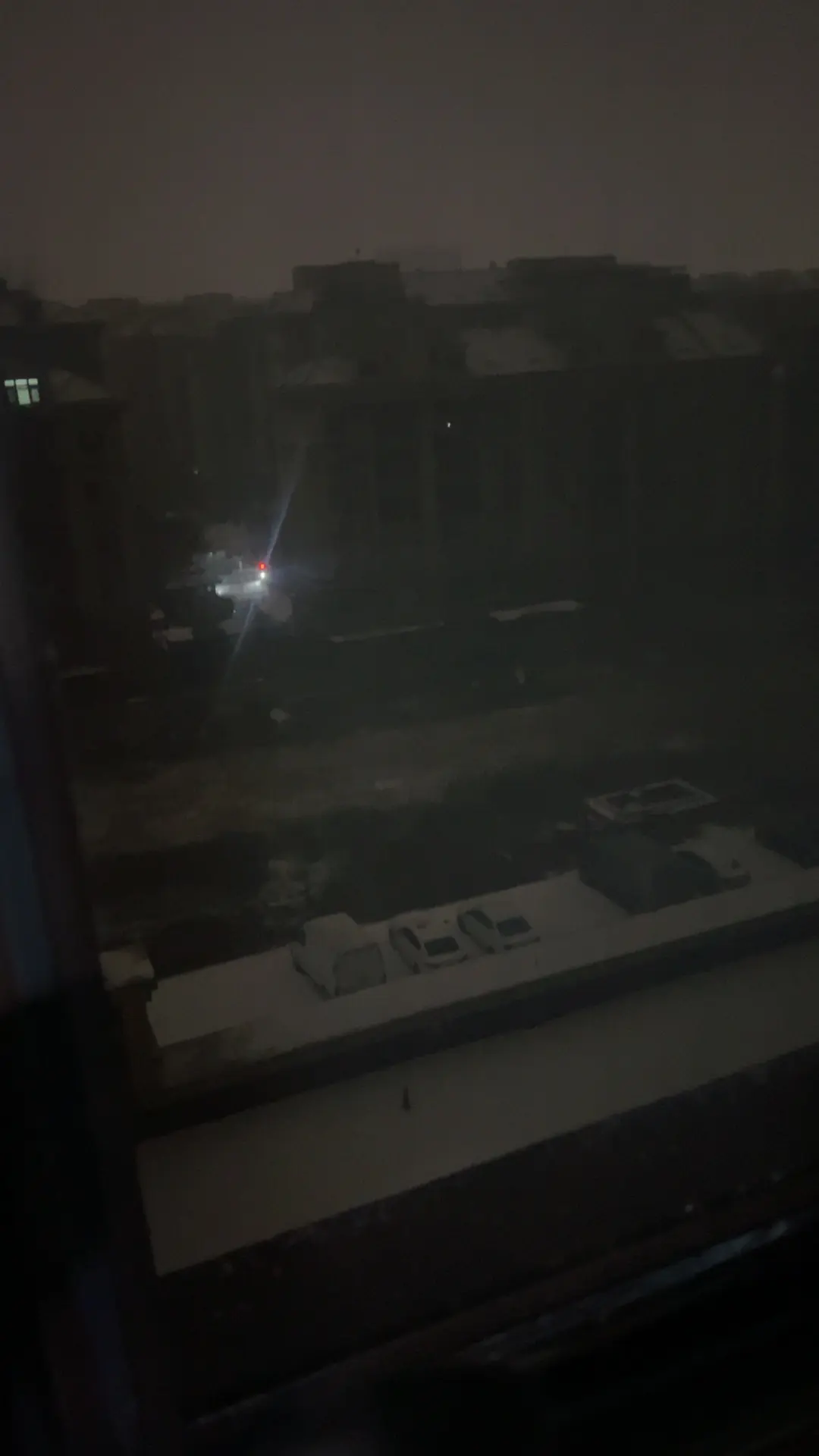 下雪啦下雨🌧️