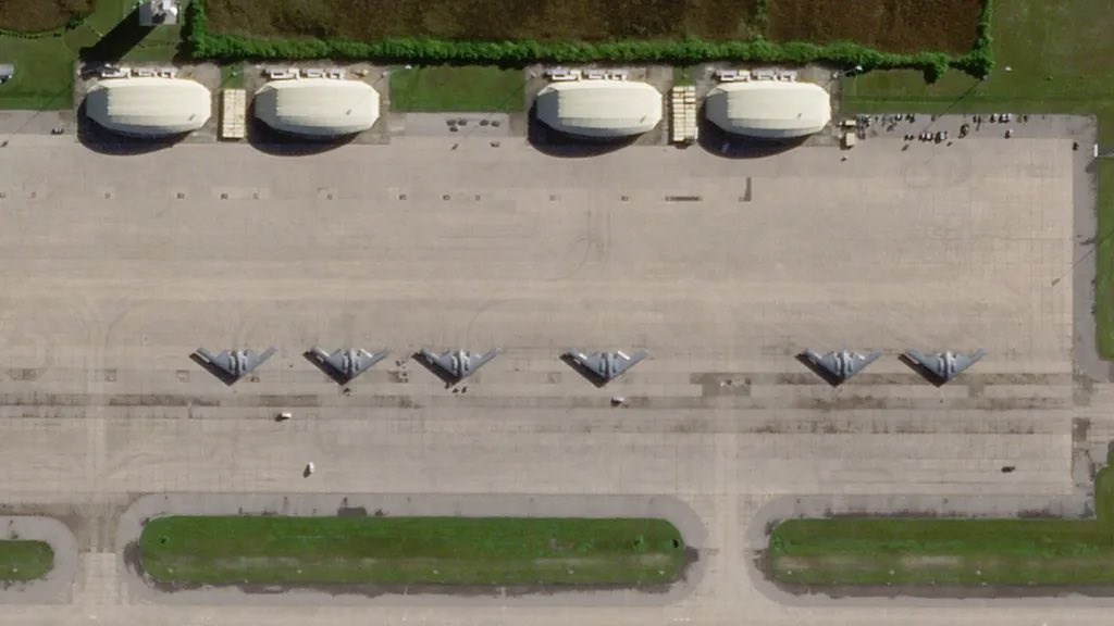 🔻迪戈加西亚岛与伊朗东南部距离：3,791 公里🔻伊朗至少拥有两种可能打击该