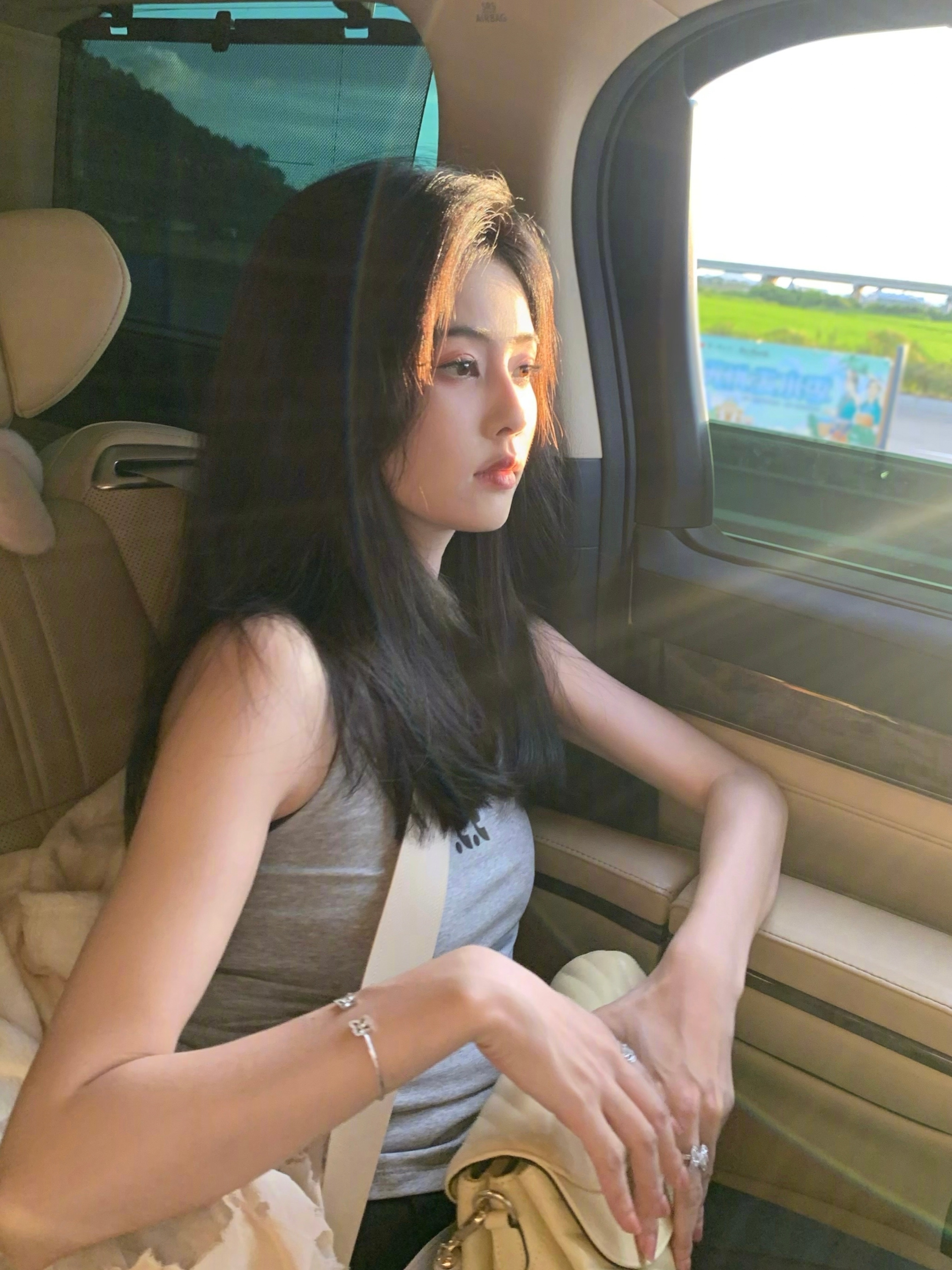 白鹿美食博主白鹿的日常生活照太可爱了鹿鹿