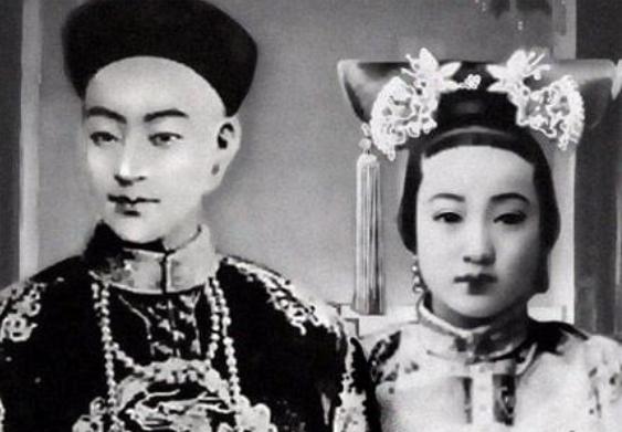 1908年，光绪帝去世前半年曾留下病历：“至今已遗精近二十年，前几年每月遗精十几