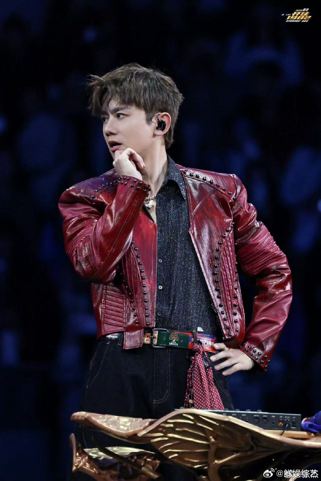 张杰鸟巢连开16场创华语歌坛纪录列车驶过鸟巢，歌声响彻夜空，张杰 16 场连开，