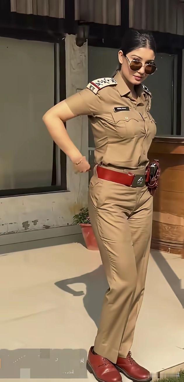 这个印度美女，跟任何一个国家的美女相比较，也都是可圈可点的，从她的身材上看，非常