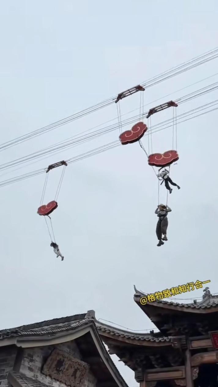 发生过什么事，感觉一辈子好运已经用完了？
河北飞天索道缠绕，高空滑行百米后悬停，