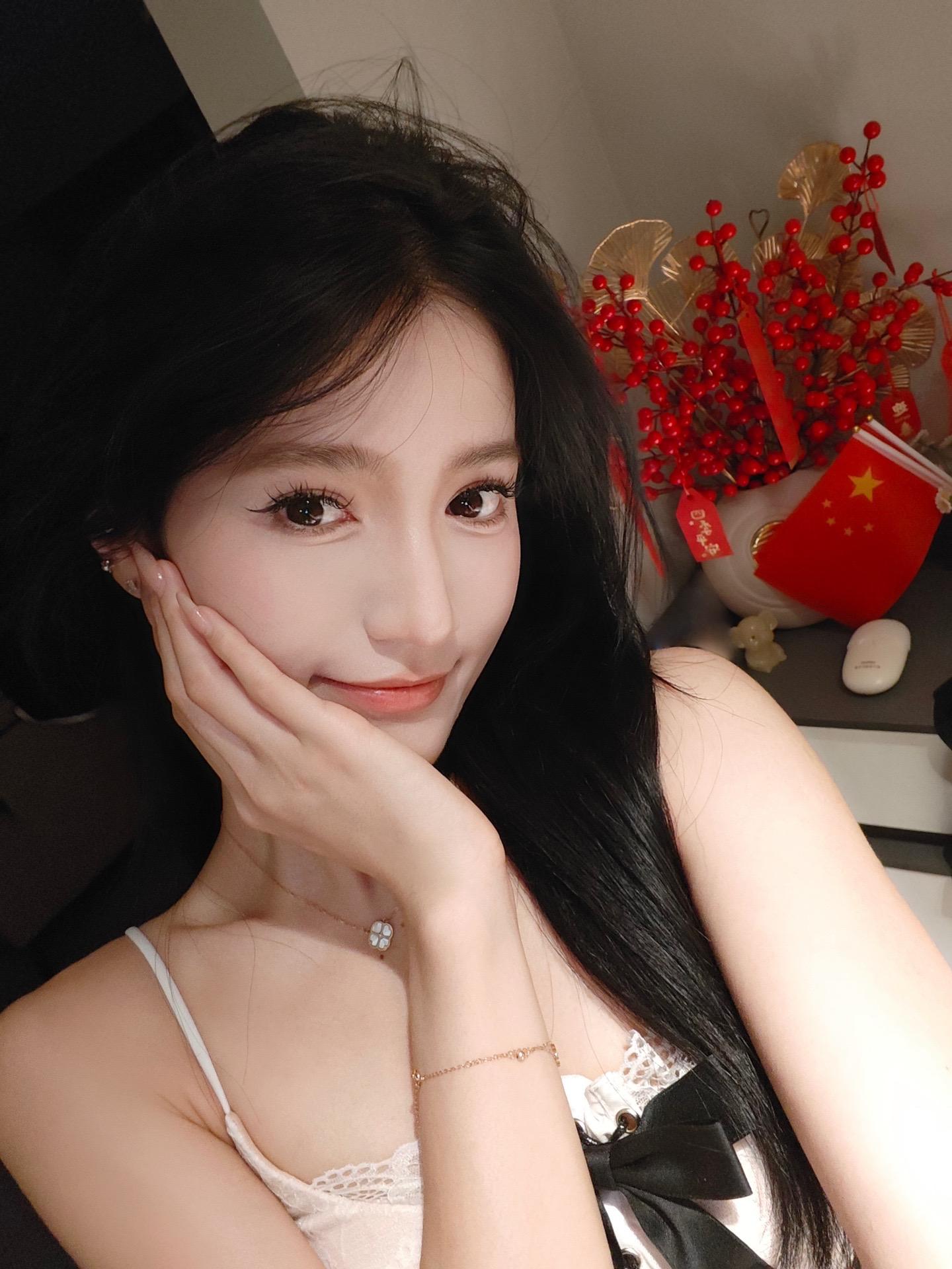 甜妹配硬曲 就问你够不够硬